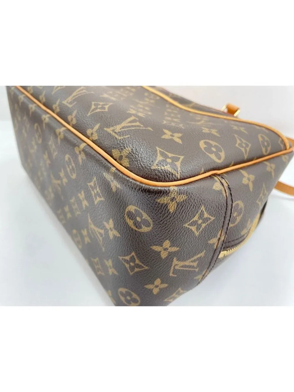 Louis Vuitton this authentic